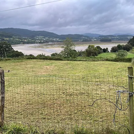 De Pascualin Con Jardin Privado En Ortigueira Corunha