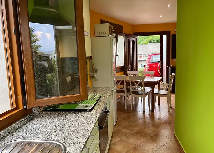 De Pascualin Con Jardin Privado En Ortigueira *