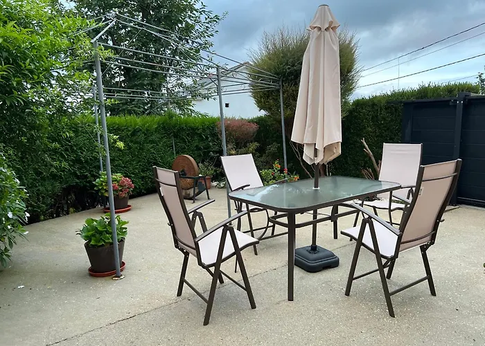 De Pascualin Con Jardin Privado En Ortigueira