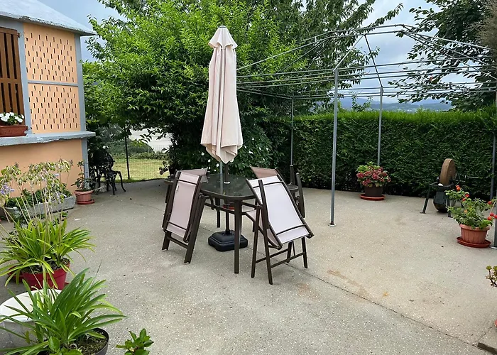 De Pascualin Con Jardin Privado En Ortigueira *